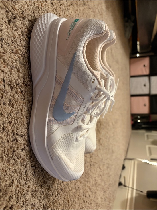 Nike Shoes - Women’s Nike shoes